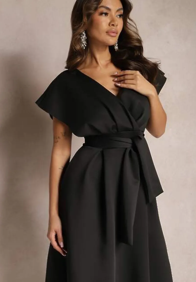 Czarna Sukienka Midi z Kopertowym Dekoltem o Rozkloszowanym Fasonie Tenero