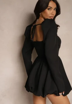 Czarna Sukienka o Rozkloszowanym Bufiastym Kroju z Wiązaniem na Plecach Miltewia