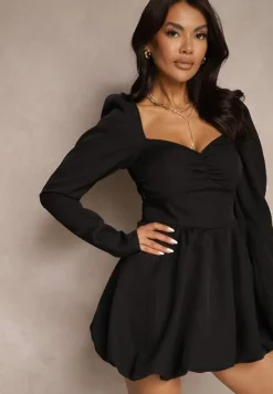 Czarna Sukienka o Rozkloszowanym Bufiastym Kroju z Wiązaniem na Plecach Miltewia