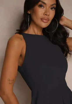 Czarna Sukienka z Wiskozą o Rozkloszowanym Kroju Miliviela