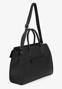 Czarna Torebka o Fasonie Dużego Kuferka z Klapką Florpio