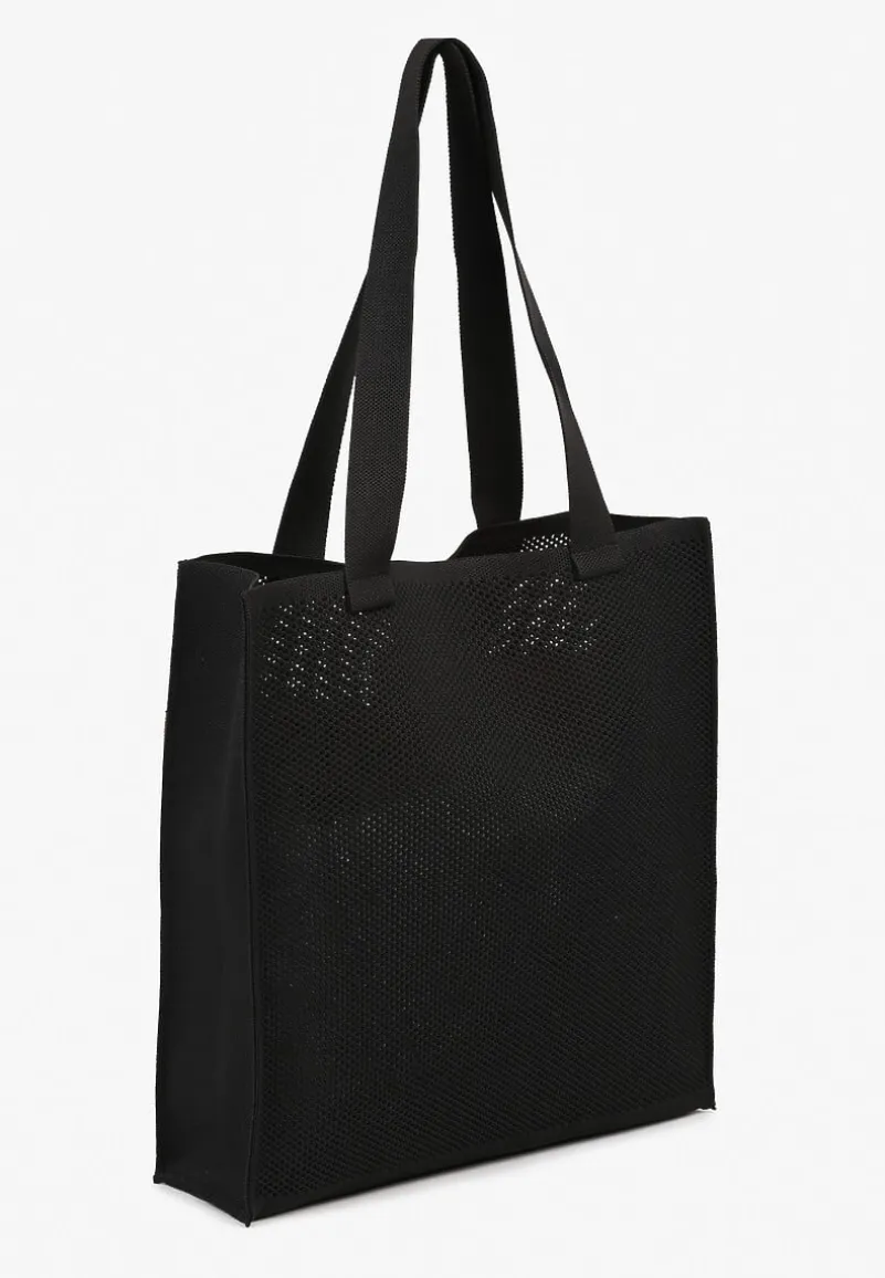 Czarna Torebka Typu Shopper Zdobiona Tłoczeniami Salicella