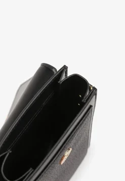 Czarna Torebka-Portfel z Odpinanym Paskiem i Kieszonkami Isamille