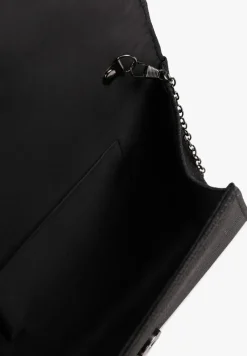 Czarna Wieczorowa Torebka Kopertówka Zdobiona Aplikacją i Łańcuszkiem Miliorra