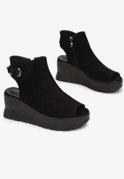 Czarne Ażurowe Sandały na Koturnie z Noskiem Peep Toe i Odkrytą Piętą Bhanios