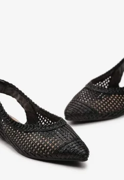 Czarne Ażurowe Sandały z Odkrytą Piętą i Szpiczastym Noskiem Olpia