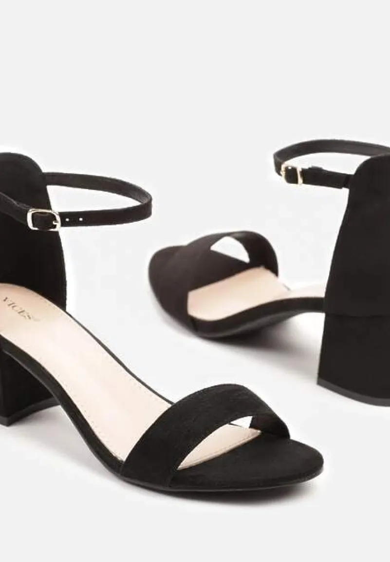 Czarne Basicowe Sandały na Słupku Vices z Paskiem Wokół Kostki Varhira