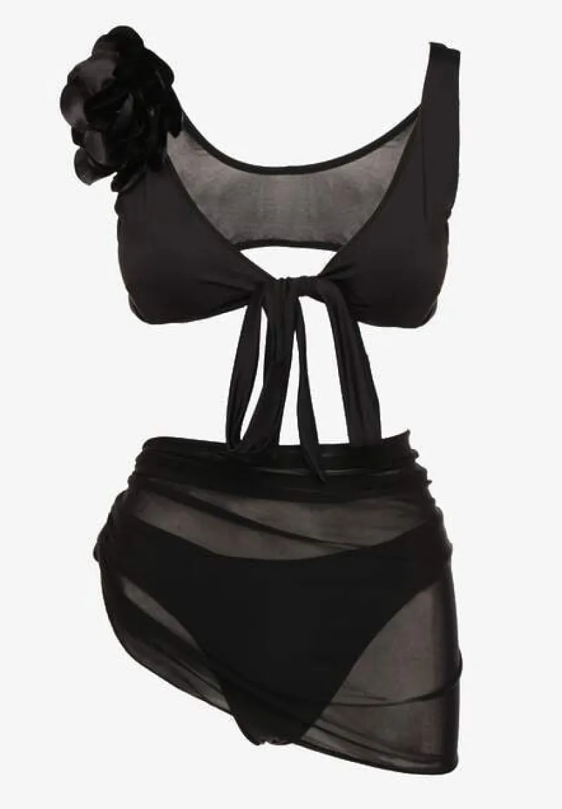 Czarne Bikini Majtki Figi Biustonosz z Broszką Kwiatu 3D i Siateczkowe Pareo Folissa