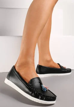 Czarne Mokasyny ze Skórzaną Wkładką z Perforacją i Frędzlami Imkerdia