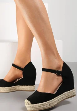 Czarne Sandały Ampatea