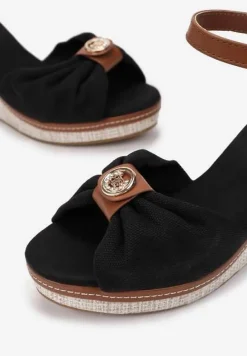 Czarne Sandały Appedeia