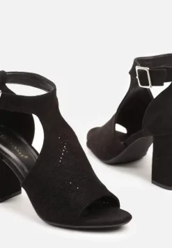 Czarne Sandały Botki ze Sprzączką na Słupku Ciarilora