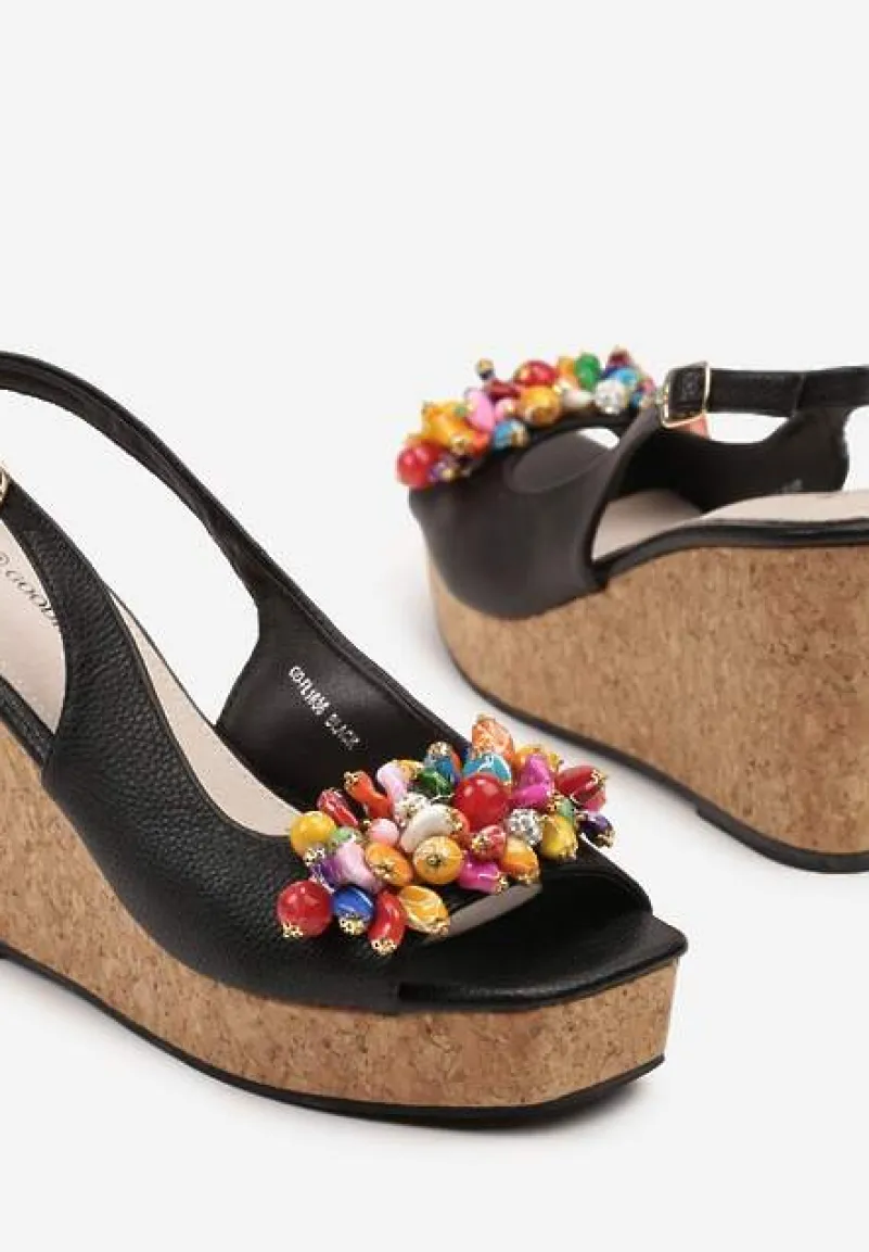 Czarne Sandały na Platformie i Koturnie ze Skórzaną Wkładką i Koralikami Vevarna