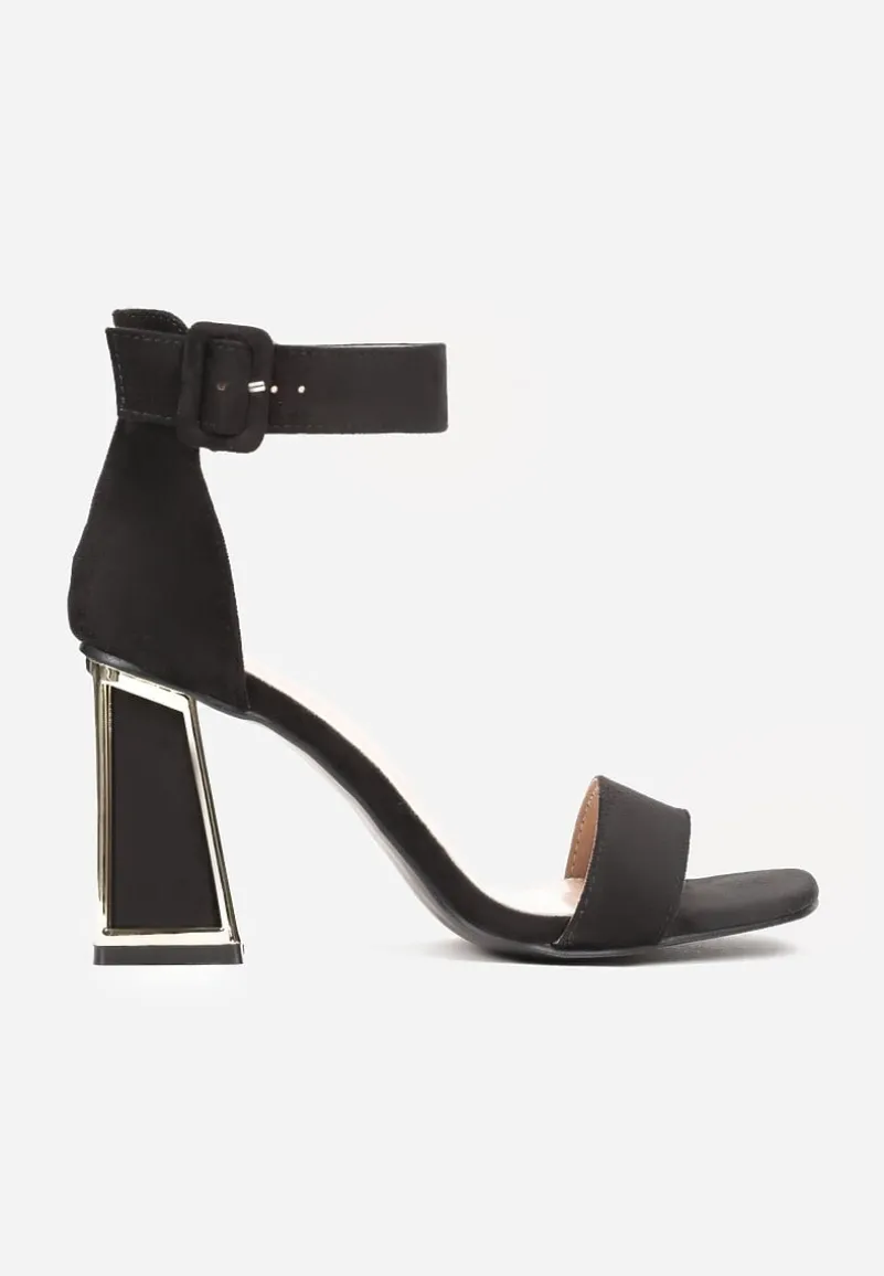 Czarne Sandały na Słupku Honnemmi