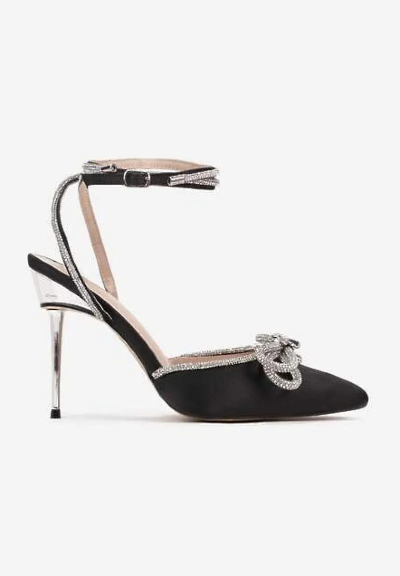 Czarne Sandały Oriphosise