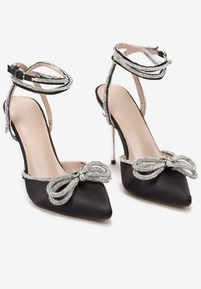 Czarne Sandały Oriphosise