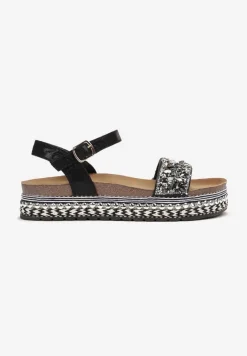 Czarne Sandały Ozdobione Cyrkoniami na Platformie z Nitami i Plecionką Yohella