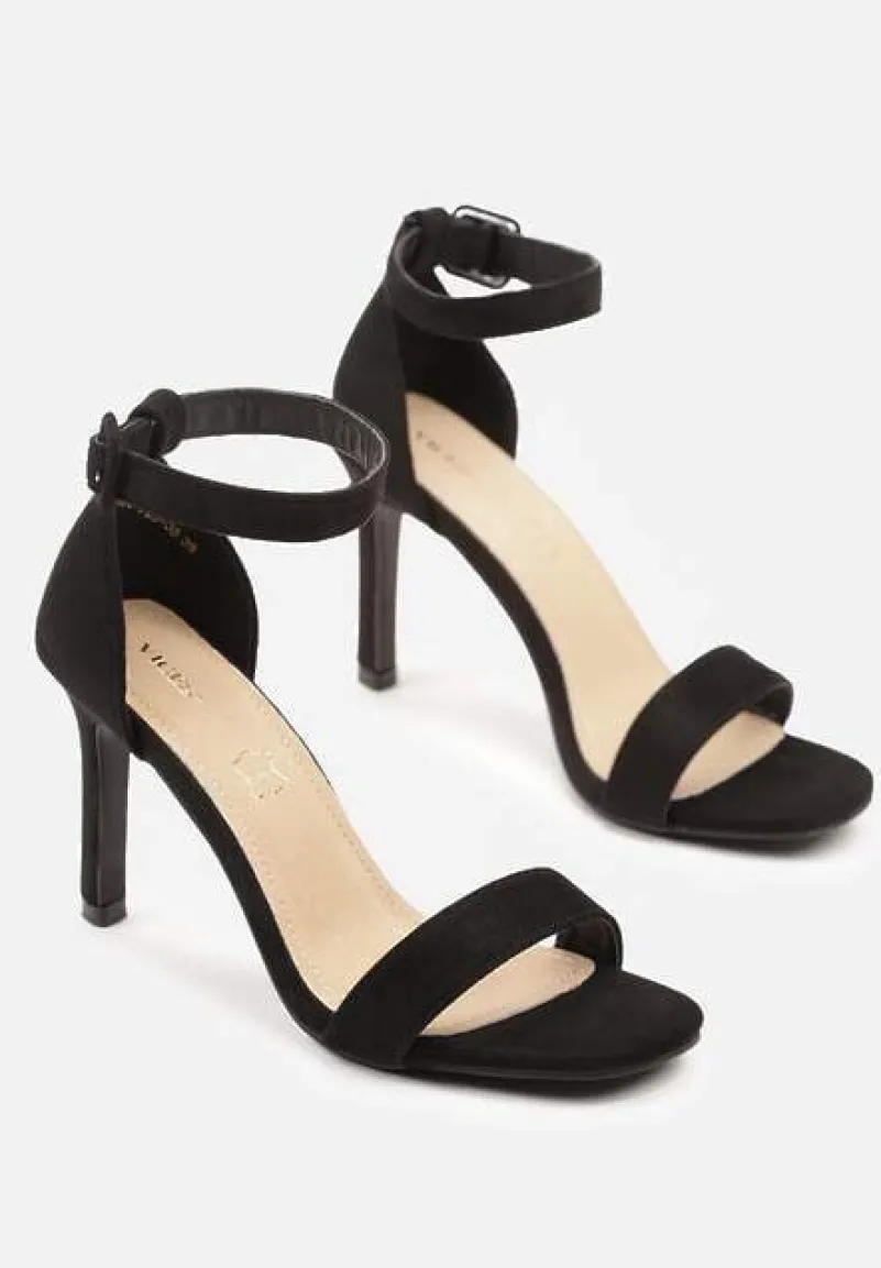 Czarne Sandały Vices na Obcasie Typu Szpilka ze Skórzaną Wkładką Sonalitena