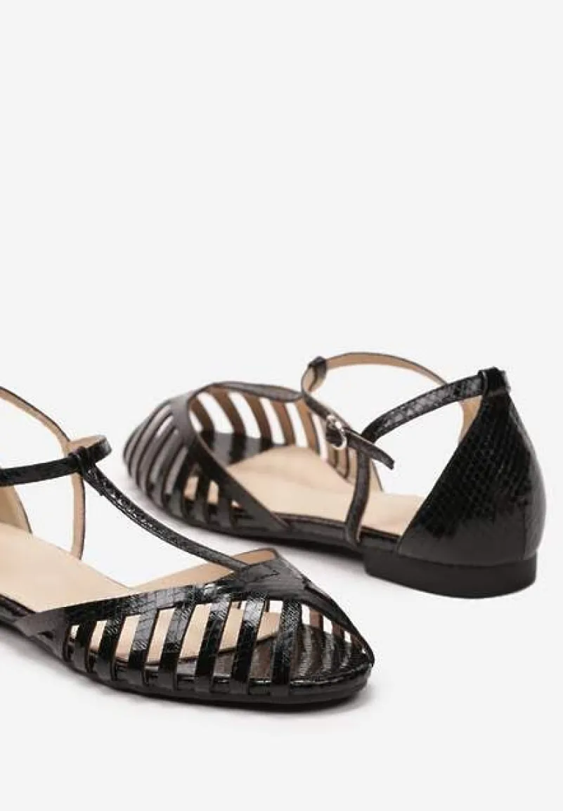 Czarne Sandały Vices na Płaskiej Podeszwie Ozdobione Paseczkami z Zapięciem na Kostce Phaedrana