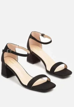 Czarne Sandały Vices na Słupku z Kwadratowym Noskiem Galamia