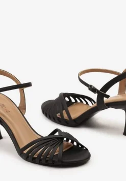 Czarne Sandały z Imitacji Skóry na Niskiej Szpilce ze Sprzączką Marique