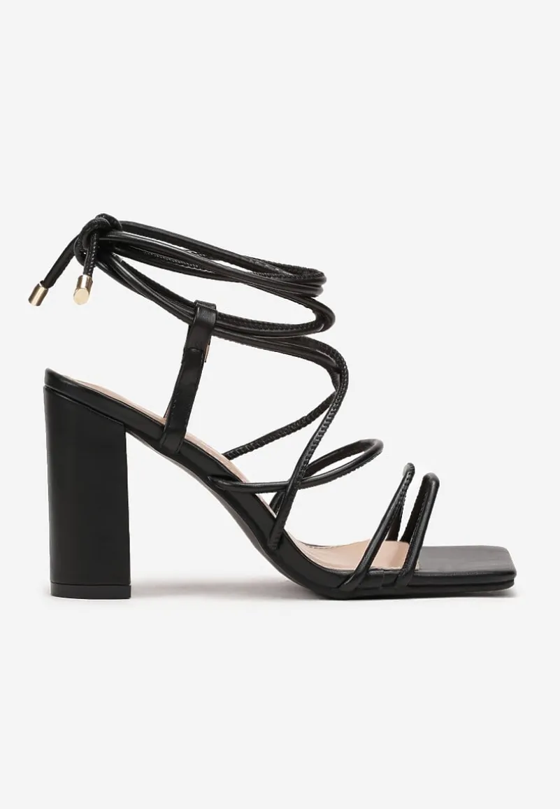 Czarne Wiązane Sandały Połyskujące na Słupku z Kwadratowym Noskiem Seraphi