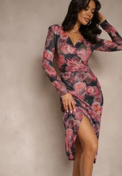 Czarno-Czerwona Kopertowa Sukienka z Siateczki z Wiskozą Zdobiona Marszczeniem Varseli