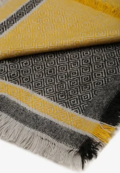 Czarno-Żółty Szalik Suitability