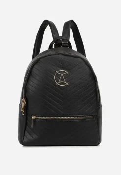Czarny Casualowy Plecak Ozdobiony Metalicznym Logo i Pikowaniem Jaloedi