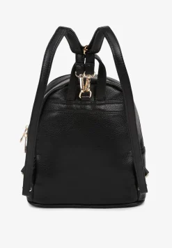 Czarny Casualowy Plecak z Metaliczną Aplikacją i Regulowanymi Szelkami Haliriss