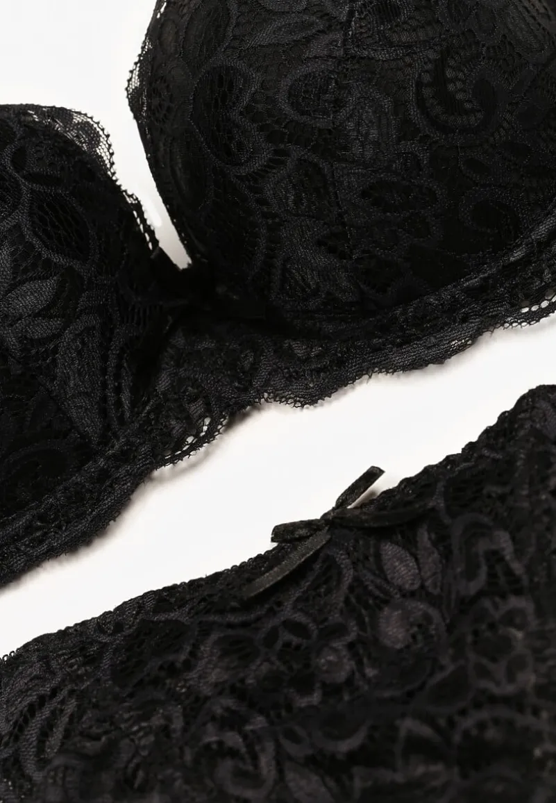 Czarny Komplet Bielizny z Koronką i Kokardkami Biustonosz i Stringi Nasorinne