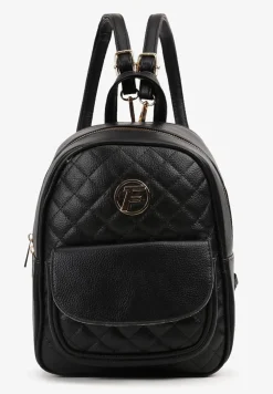 Czarny Pikowany Plecak z Odpinanymi Paskami Ozdobiony Metaliczną Aplikacją Weratia