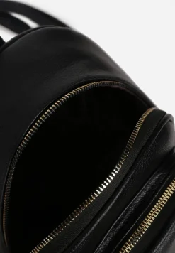 Czarny Plecak na Ramiączkach z Regulacją Wykończony Suwakami Nelsey