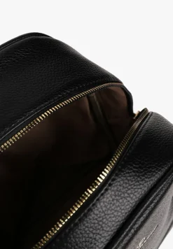 Czarny Plecak z Metalicznym Zdobieniem Efarinia