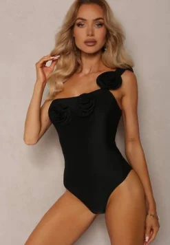 Czarny Strój Kąpielowy Jednoczęściowy o Asymetrycznym Kroju z Kwiatową Aplikacją Irisabel