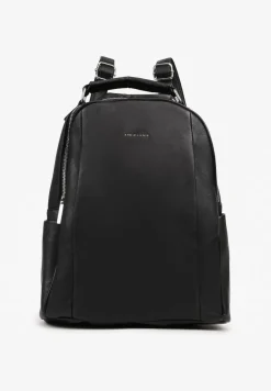 Czarny Trapezowy Plecak z Dwiema Komorami i Rączką Damilora