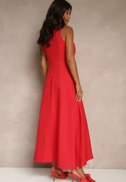 Czerwona Koktajlowa Sukienka z Wiskozą i Dekoltem Halter Dolmanna