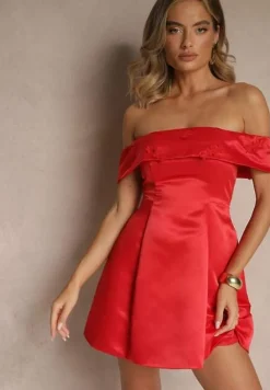 Czerwona Sukienka Hiszpanka Vices z Satyny Zdobiona Aplikacjami Fenilune