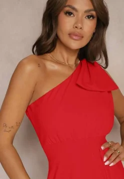 Czerwona Sukienka Koktajlowa o Asymetrycznym Kroju na Jedno Ramię Ozdobiona Kokardą Vimorissa
