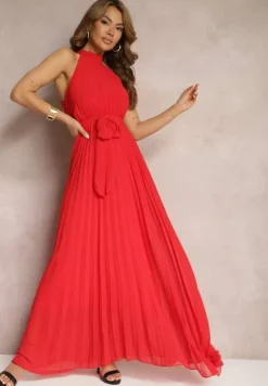Czerwona Sukienka Maxi bez Rękawów z Gumką w Talii z Plisowanej Tkaniny Pesstia