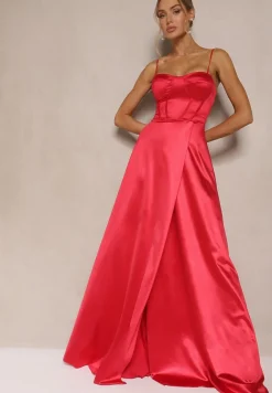 Czerwona Sukienka na Ramiączkach o Rozkloszowanym Kroju z Wiązaniem na Plecach Katirione