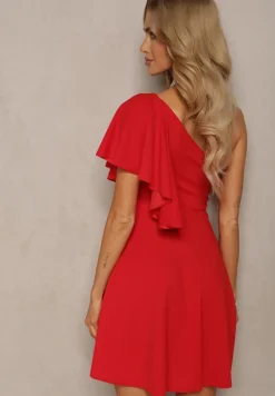 Czerwona Sukienka o Rozkloszowanym Kroju z Asymetryczną Górą na Jedno Ramię Ulubia