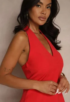 Czerwona Sukienka o Rozkloszowanym Kroju na Szyję Atalanne