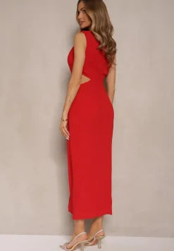 Czerwona Sukienka z Rozkloszowanym Dołem Ozdobiona Wycięciami w Talii i Metalicznym Detalem Galanissa