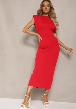 Czerwona Taliowana Sukienka z Rozcięciem i Poduszkami na Ramionach Melloretta