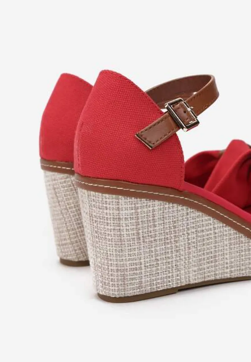 Czerwone Sandały Appedeia