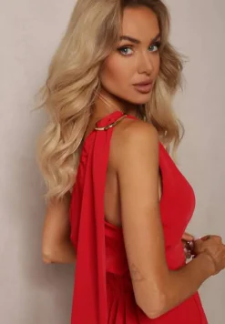 Czerwony Kombinezon z Asymetrycznym Dekoltem i Kieszeniami Benae