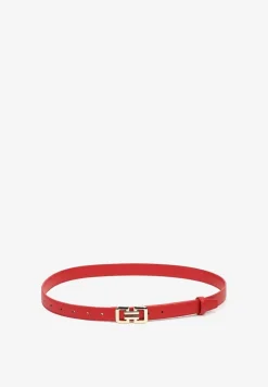 Czerwony Pasek Ozdobiony Klamrą o Geometrycznym Kształcie Vefia