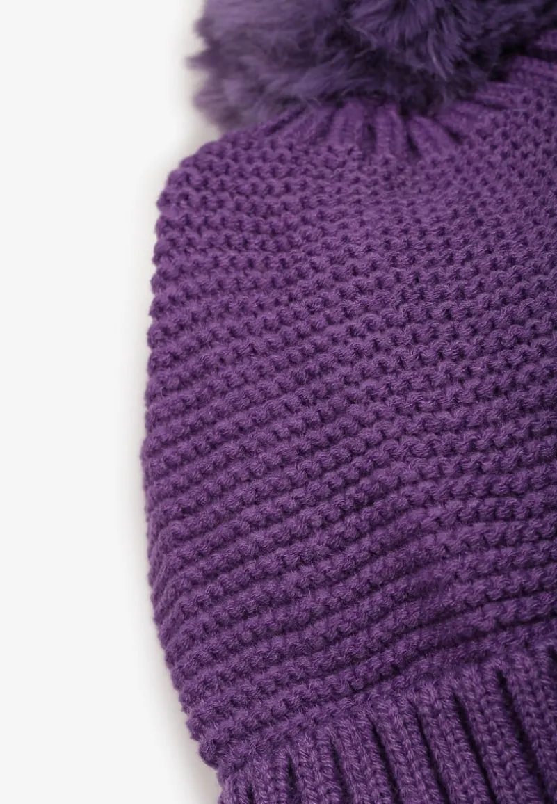 Fioletowa Dopasowana Czapka Dzianinowa z Pomponem Glinde