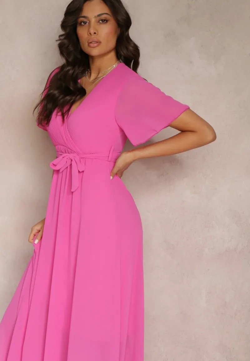 Fuksjowa Plisowana Sukienka z Kopertowym Dekoltem i Gumką w Talii Dimitris